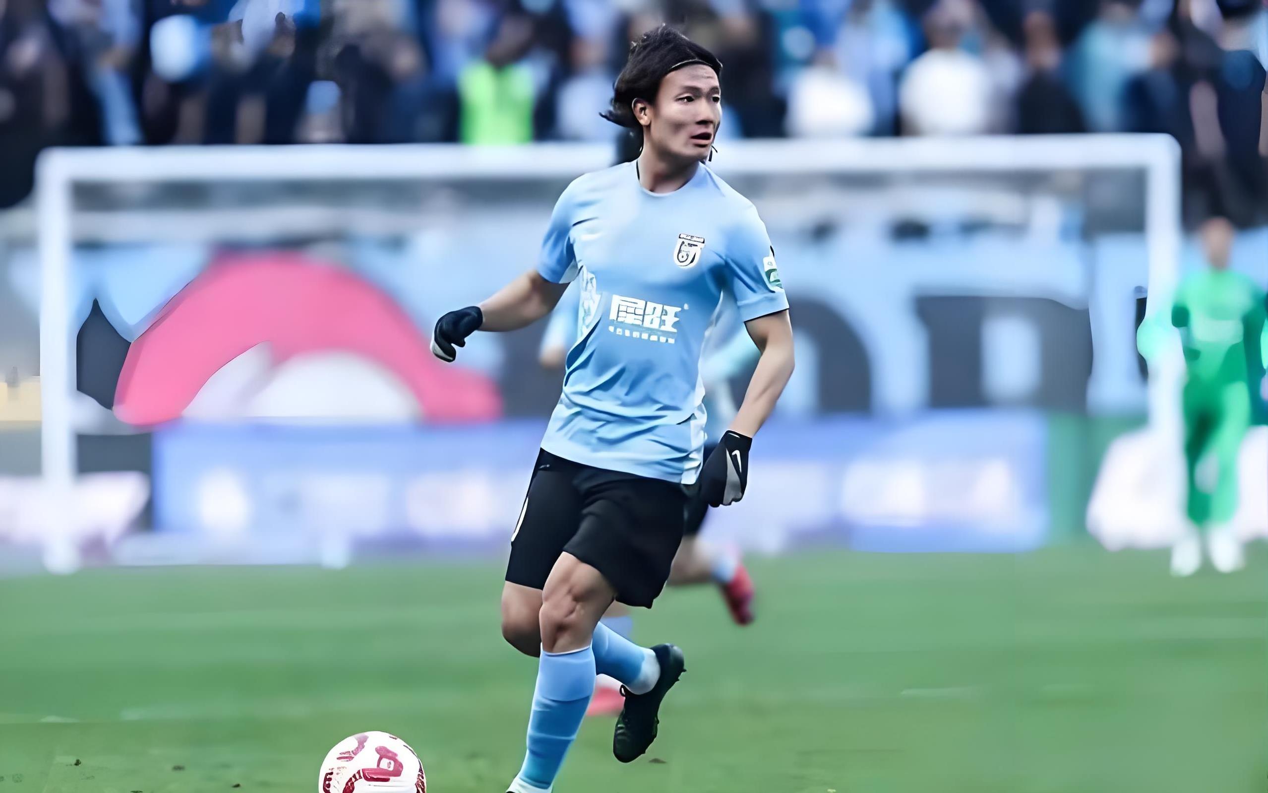 中超联赛球员表现神勇，技术风格全面发挥