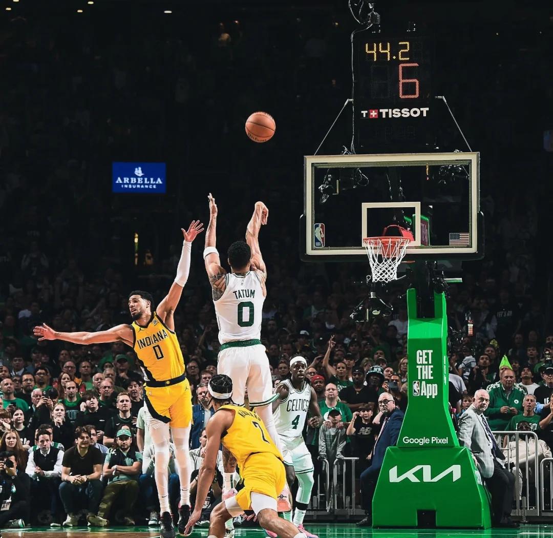 凯尔特人大胜,小托马斯再次砍下全队最高分 凯尔特人大胜,小托马斯再次砍下全队最高分