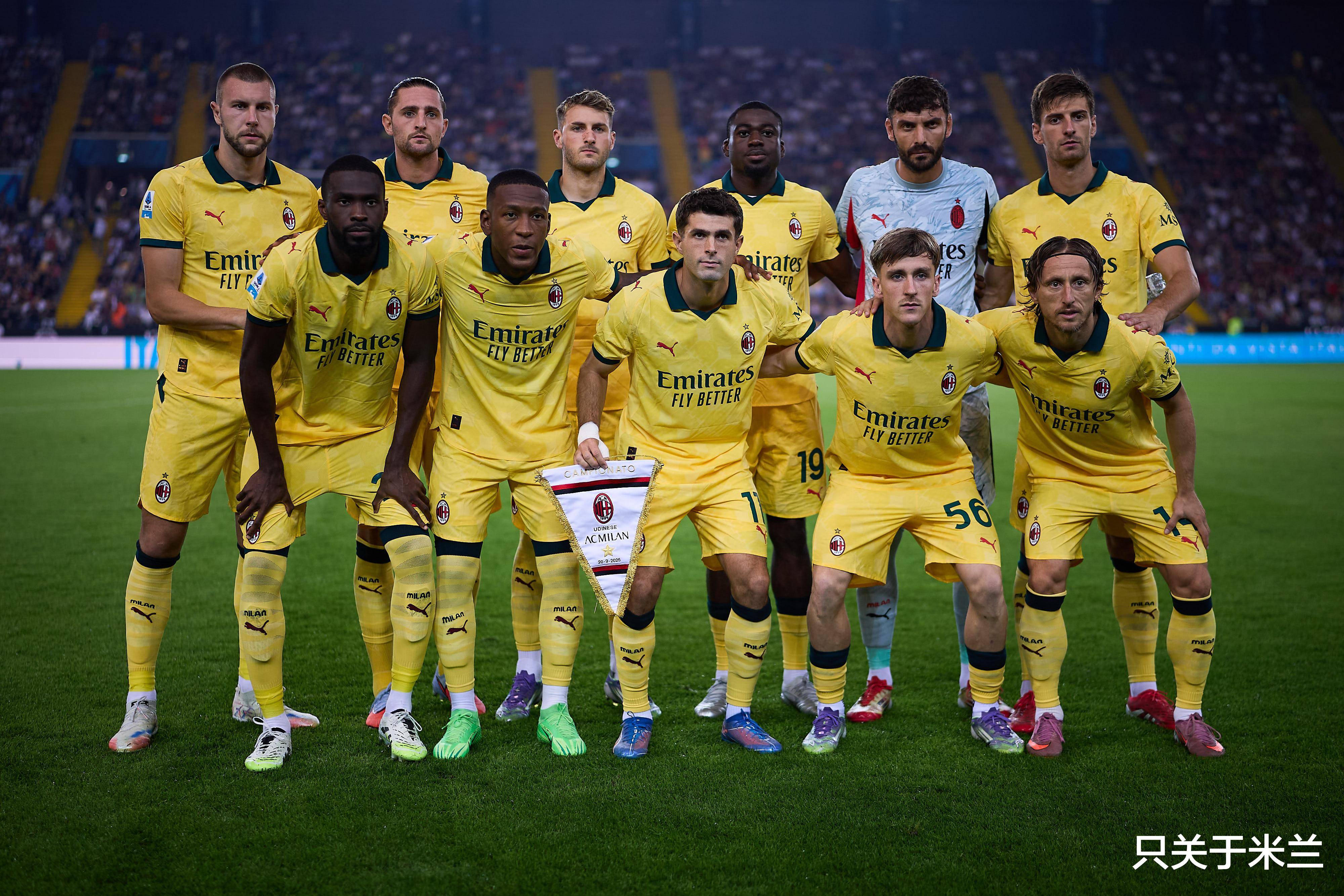 关于国际米兰宣布续约两大核心球员,稳定阵容迎接新赛季挑战的信息 关于国际米兰宣布续约两大核心球员,稳定阵容迎接新赛季挑战的信息