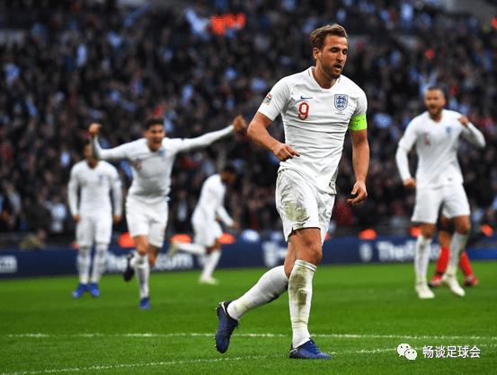 aoa体育视频-圣保利队上演逆袭，战胜强劲对手赢得比赛