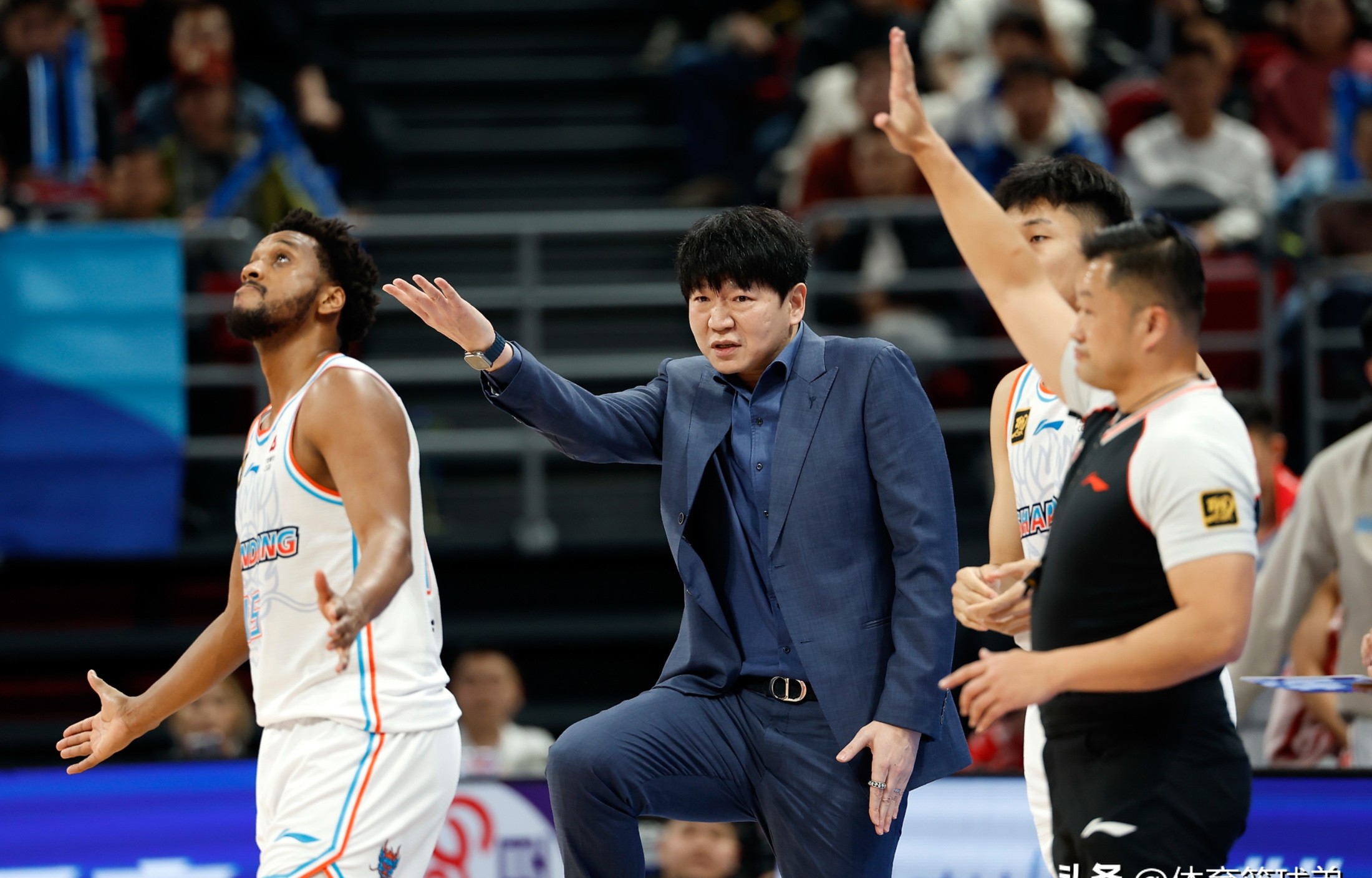 重庆队主场惨败于山东男篮，止步两连败